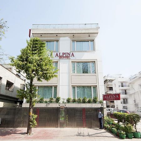 Alpina Hotels & Suites New Delhi Exterior photo