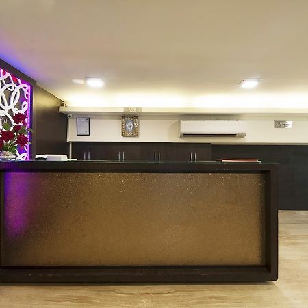 Alpina Hotels & Suites New Delhi Exterior photo